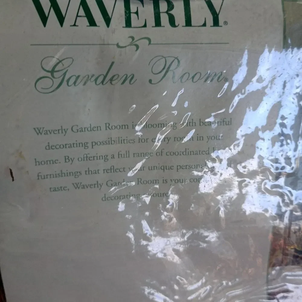 Waverly Garden Room Harbor Square Fabric Tuck Valance 72 x 18 100% Cotton Sateen